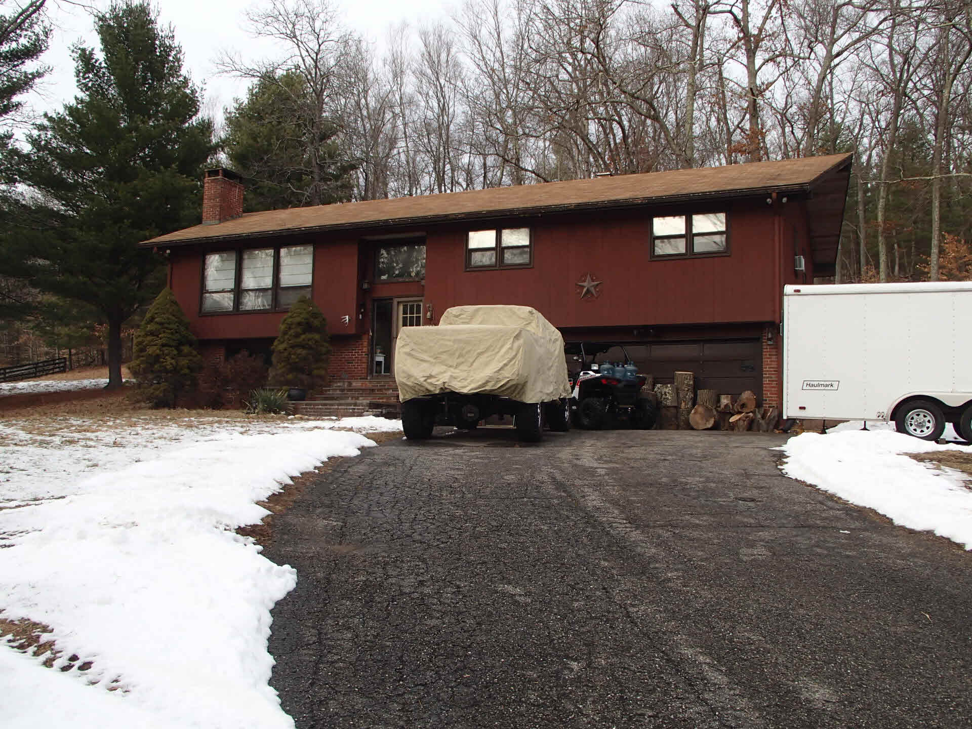Building photograph for 360 OLD TURNPIKE RD EAST